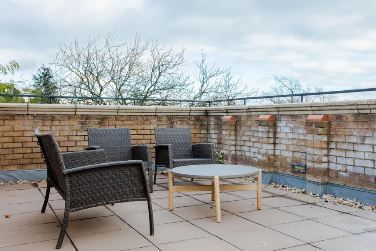The Sparkford Gardens - Lovely 2Bdr With Balcony London Ngoại thất bức ảnh